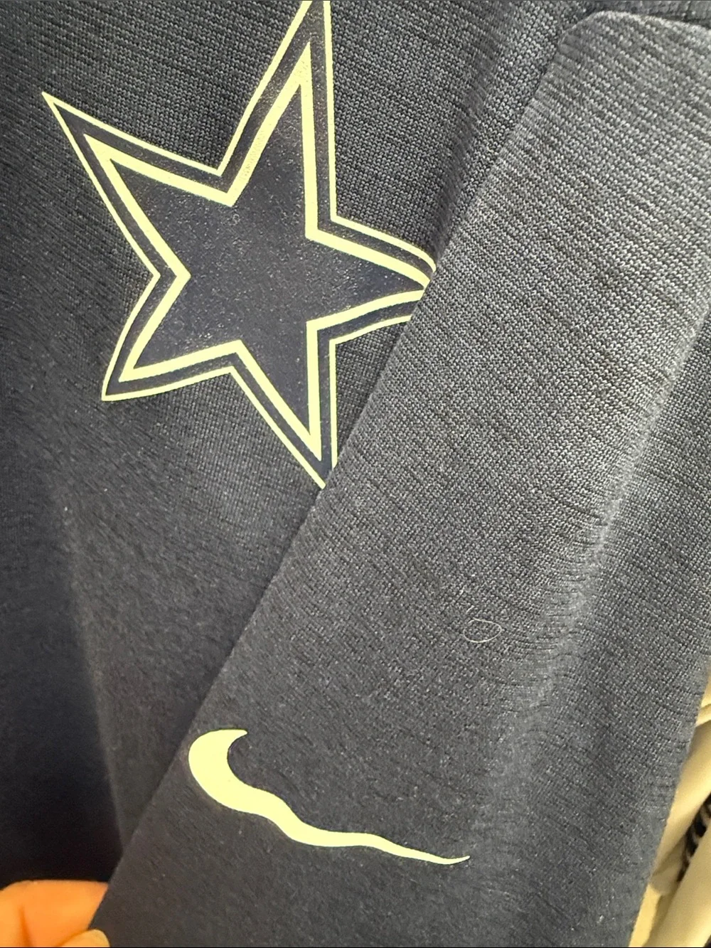 Nike shirt pairs casual